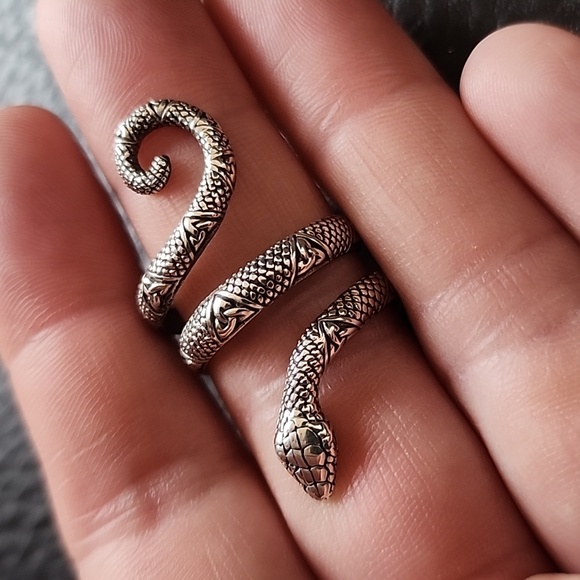 Sterling silver snake ring- size 7.5 - Picture 4 of 10